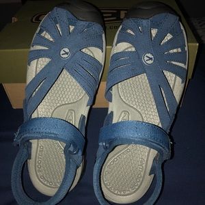 Brand new woman’s Keen sandals “Rose Sandal “ sz 7